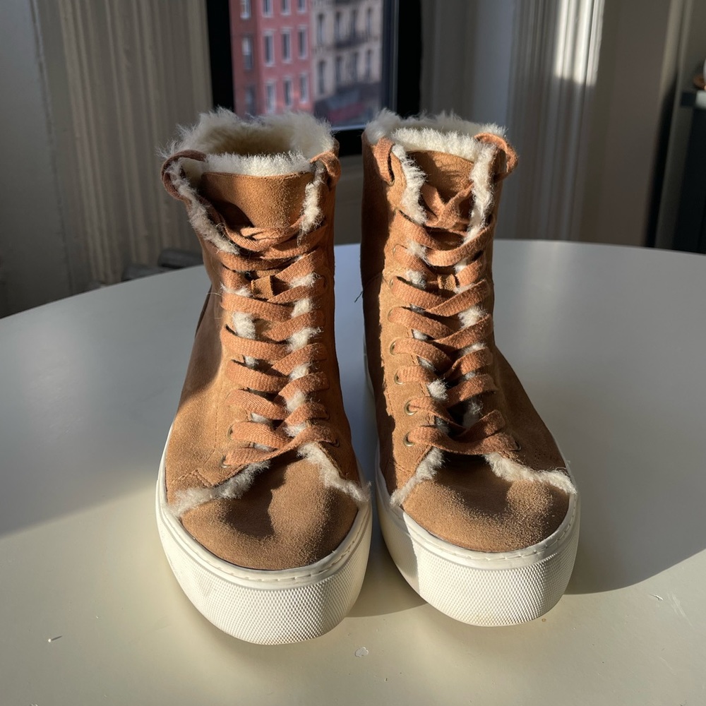Women’s lace up Ugg boot size 7 - Picture 4 of 7